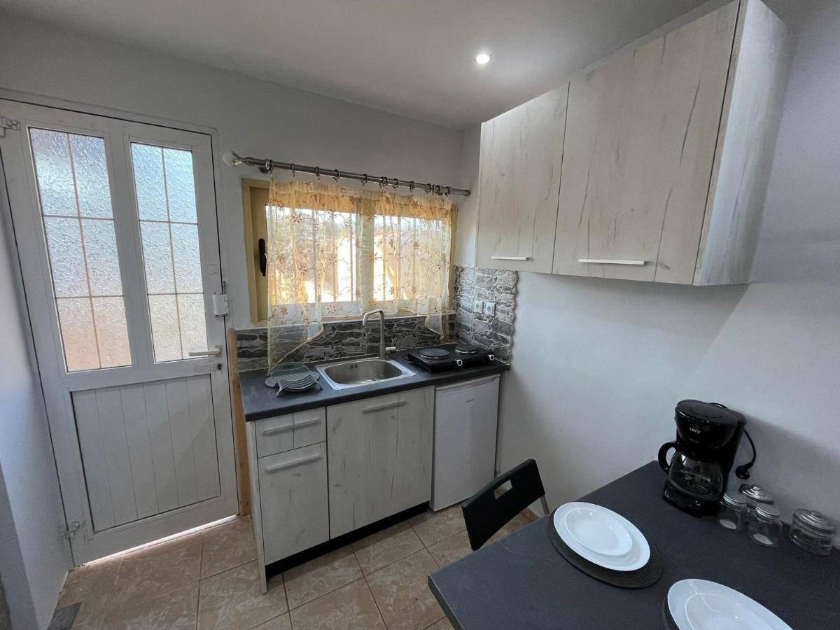 Luxury House 15 Minutes From Ath Villa Spáta Екстериор снимка