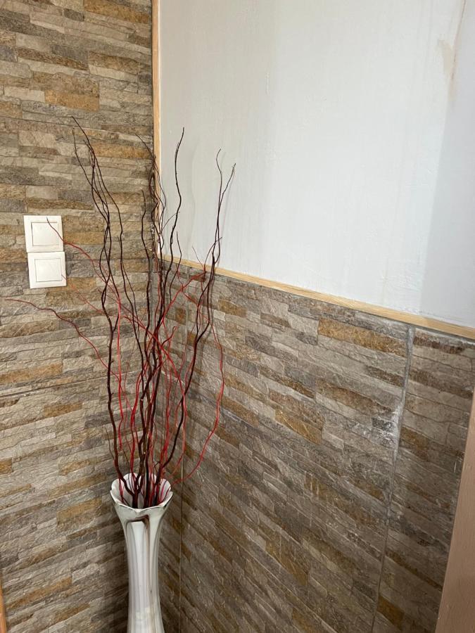 Luxury House 15 Minutes From Ath Villa Spáta Екстериор снимка