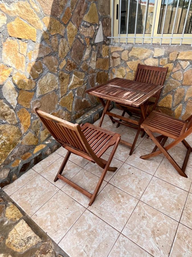 Luxury House 15 Minutes From Ath Villa Spáta Екстериор снимка