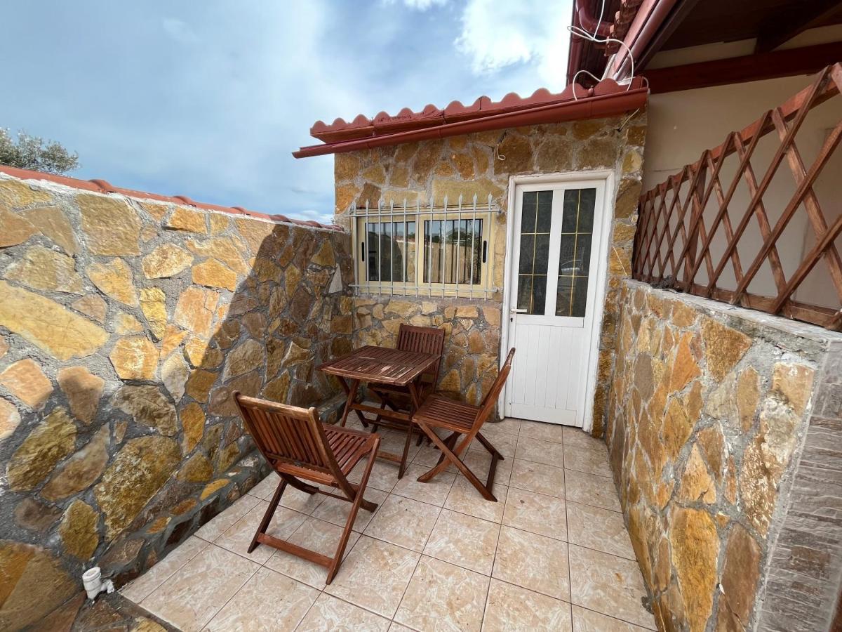 Luxury House 15 Minutes From Ath Villa Spáta Екстериор снимка